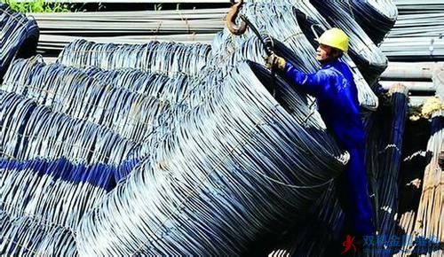 黑龍江最大鋼企5個月未發工資 千名員工與領導起沖突